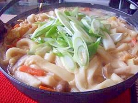 きのこたっぷりの煮込みうどん